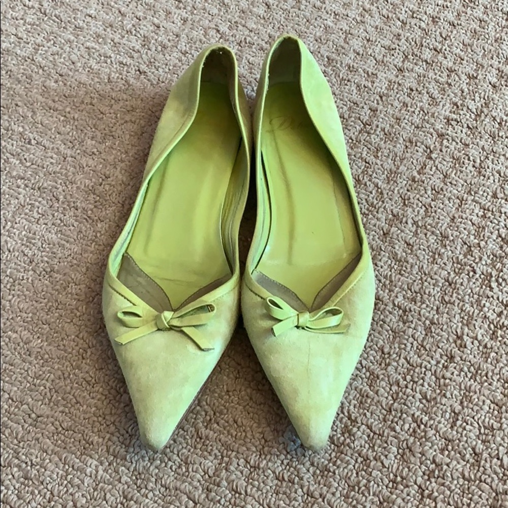Green Pointed Flats w/ Bow